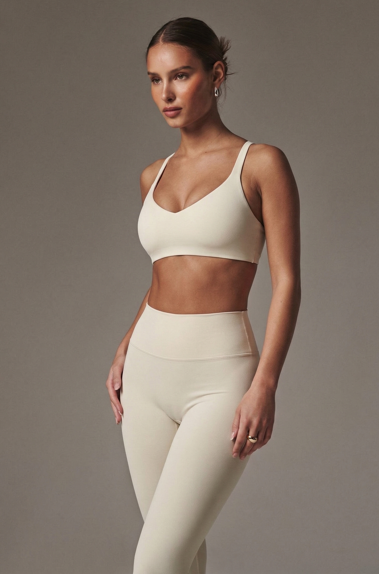 Conjunto Ōlli Active - Off-White (Top & Legging)