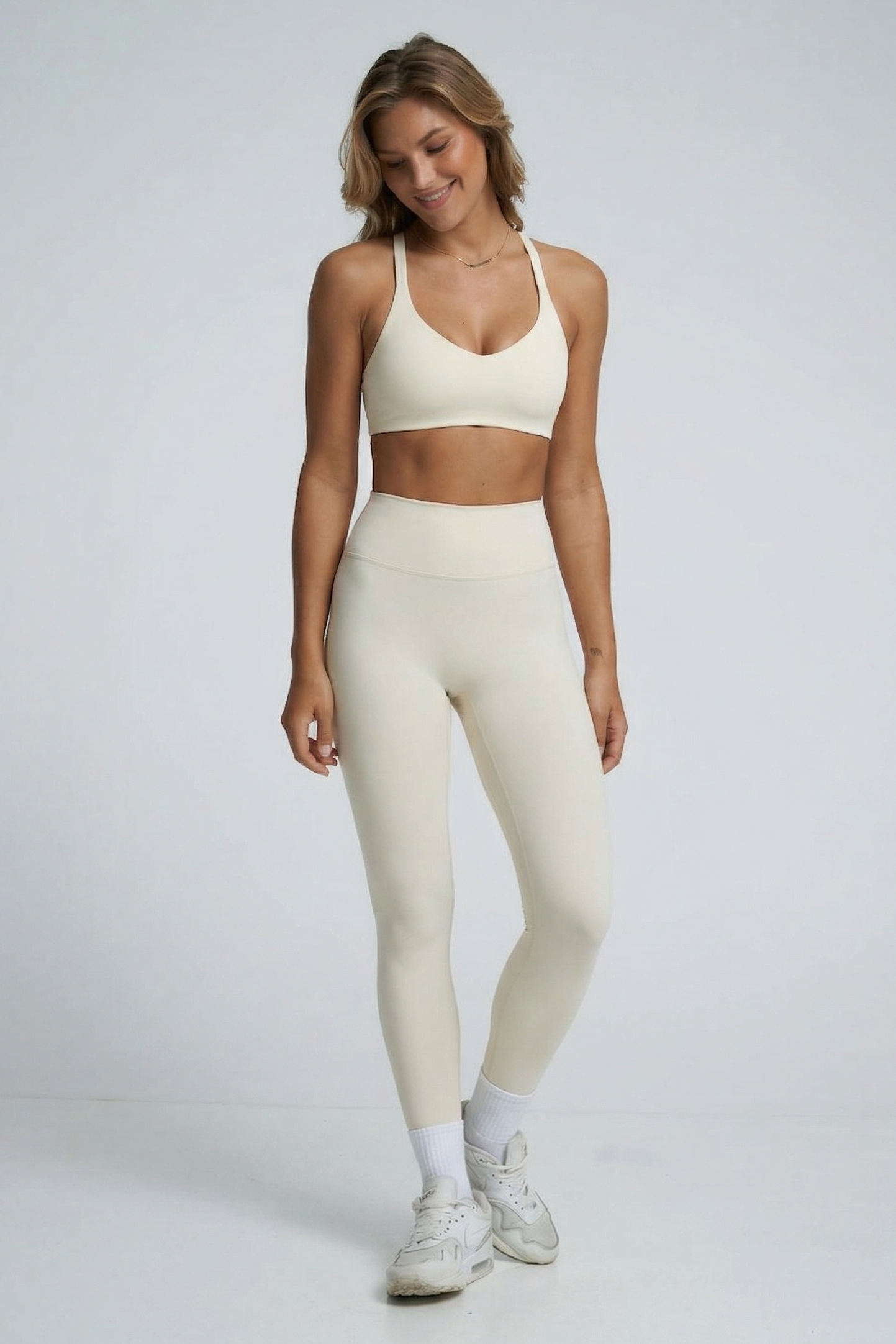 Conjunto Ōlli Active - Off-White (Top & Legging)