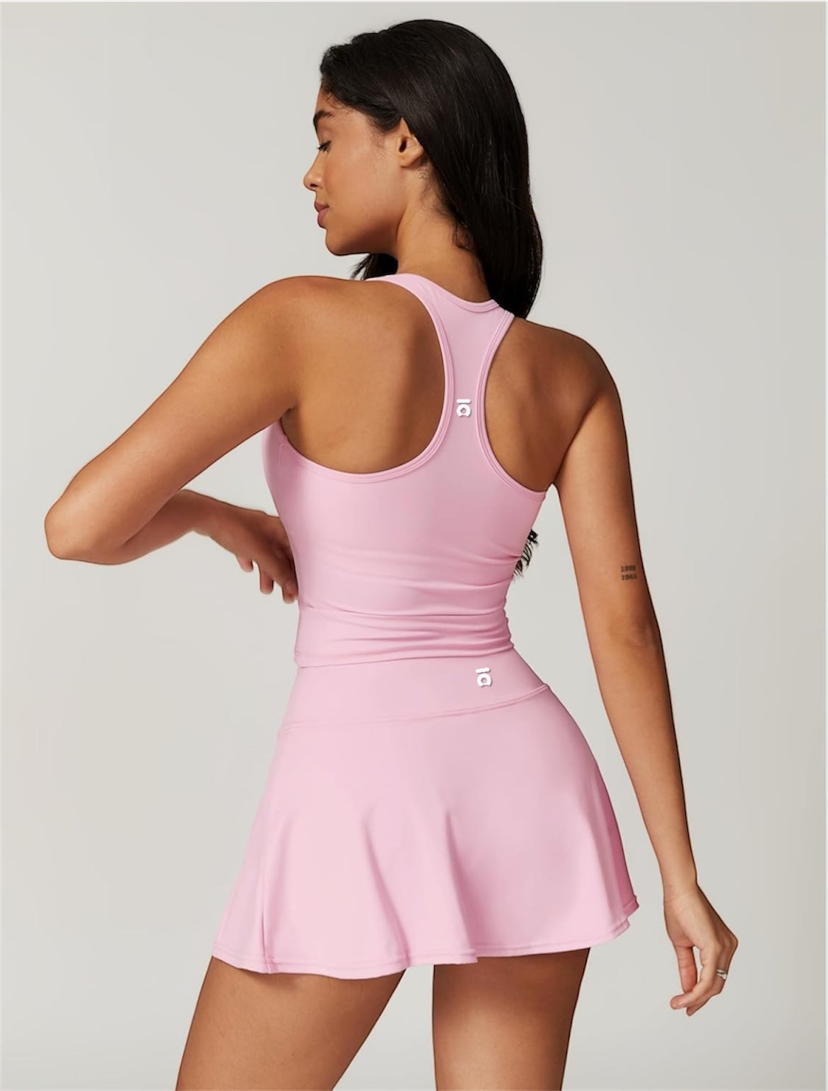 Conjunto Ōlli Active Nuvia - Pink (Falda & Top)